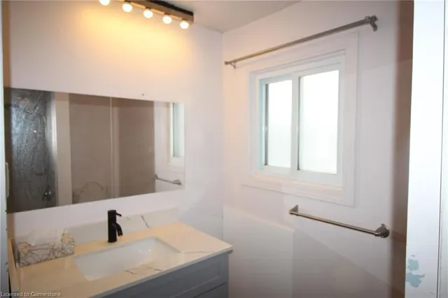 Additional image 28 of 1530 Garth St