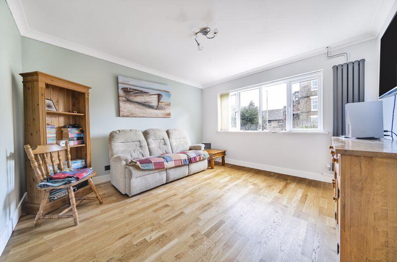 Additional image 13 of Walmer