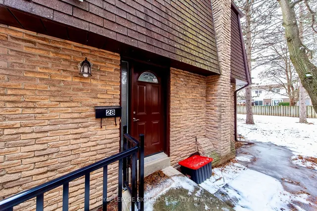 Additional image 35 of 59 Kenninghall Blvd Unit 28