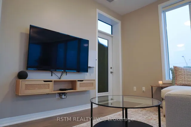 Additional image 17 of 95 Dundas St Unit 215