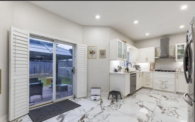 Additional image 9 of 6993 Amour Terr