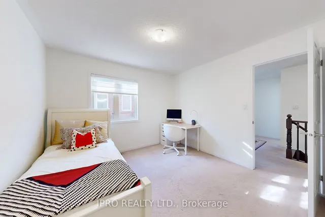 Additional image 29 of 730 Bolingbroke Dr