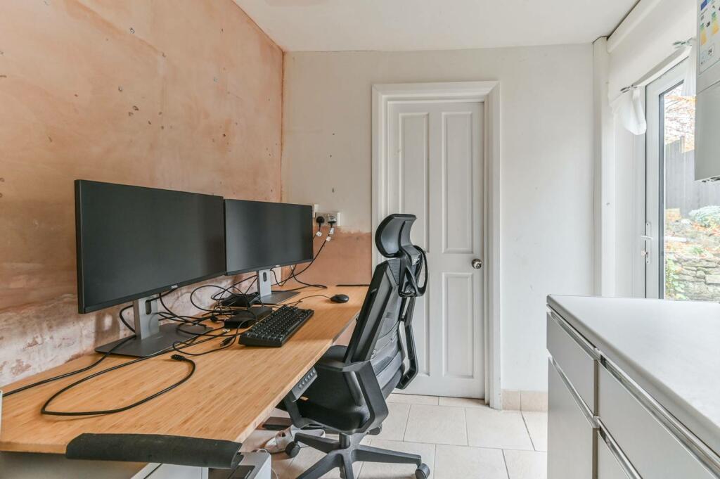 Additional image 9 of Melfort Road, Thornton Heath, CR7