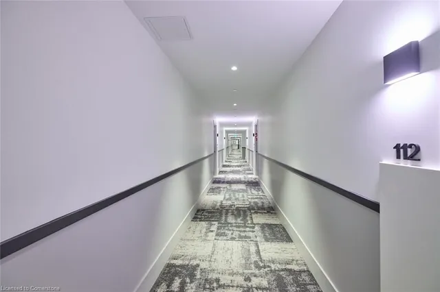 Additional image 16 of 600 North Service Rd Unit 108