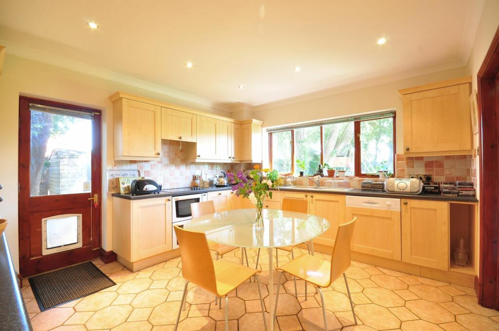 Additional image 3 of Fitzroy Avenue, Kingsgate, CT10