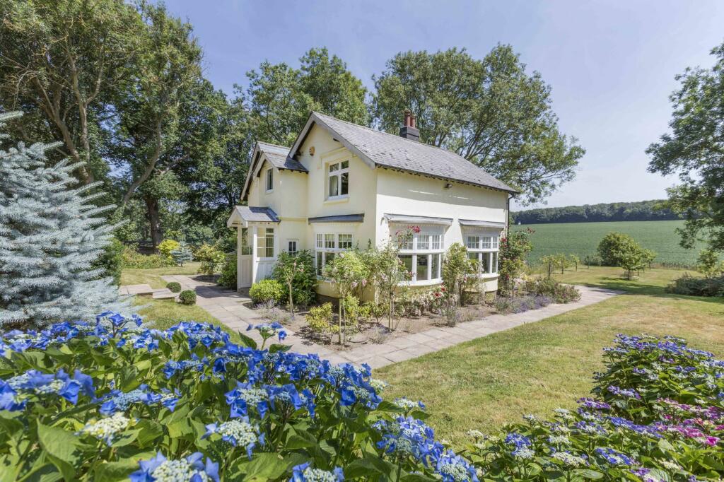 Additional image 39 of Oxney, St. Margarets-At-Cliffe, CT15