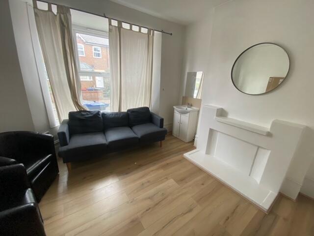 Additional image 12 of Gordon Road, CANTERBURY