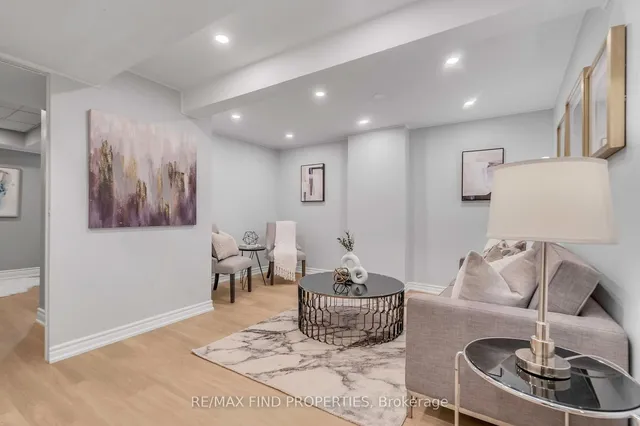 Additional image 10 of 2301 Derry Rd Unit 13