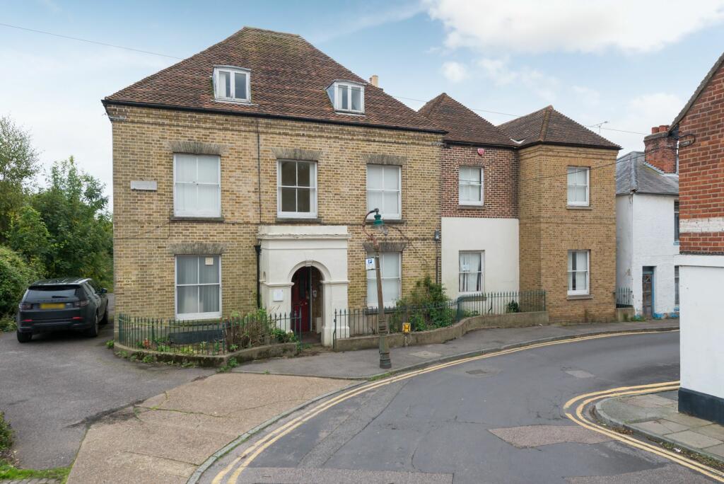 Cossington Road, Canterbury, CT1