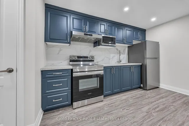 Additional image 33 of 18 Germain Circ