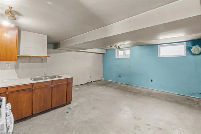 Additional image 28 of 2038 2nd Con Road West