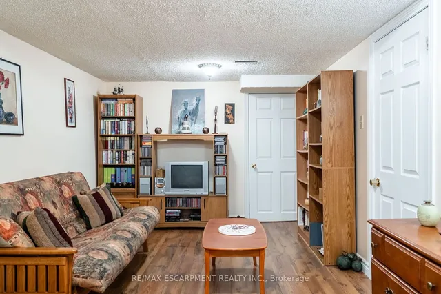 Additional image 21 of 2154 CLIPPER Cres