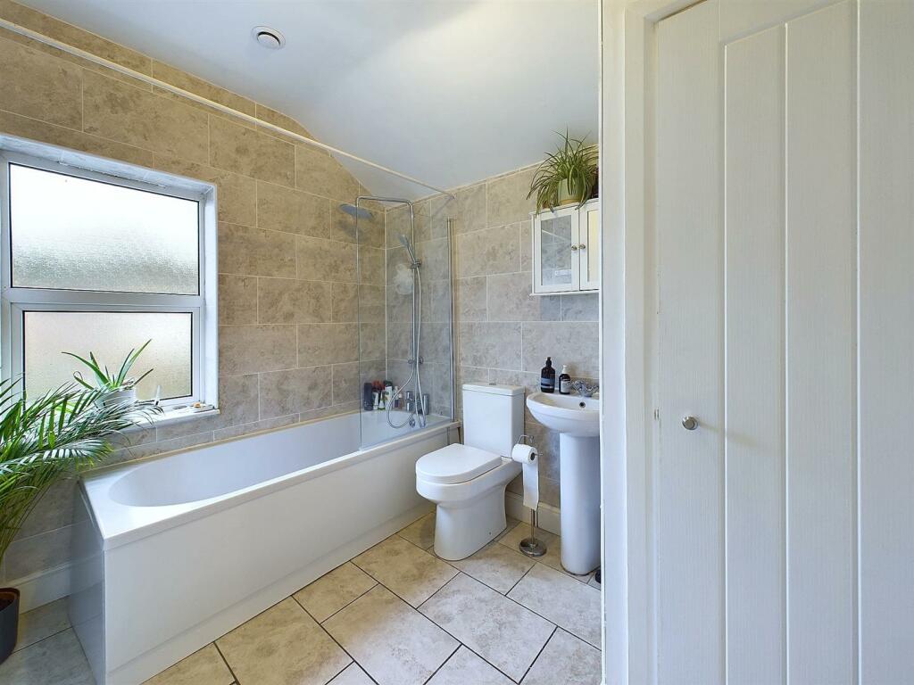 Additional image 12 of Little Roke Avenue, Kenley