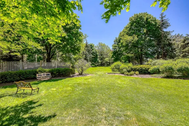 Additional image 35 of 50 Eglinton Ave Unit 403