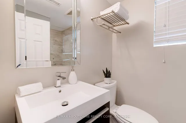 Additional image 21 of 1159 Falgarwood Dr