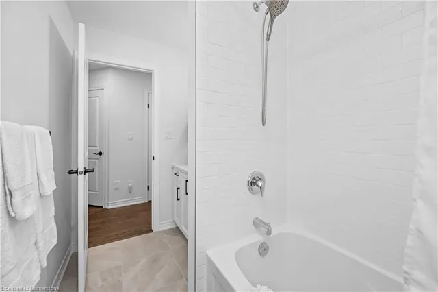 Additional image 28 of 556 Highway No. 8