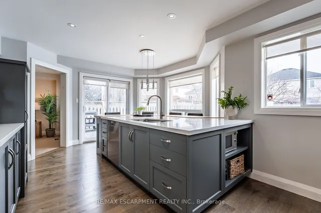 Additional image 10 of 2 Fenwick Pl