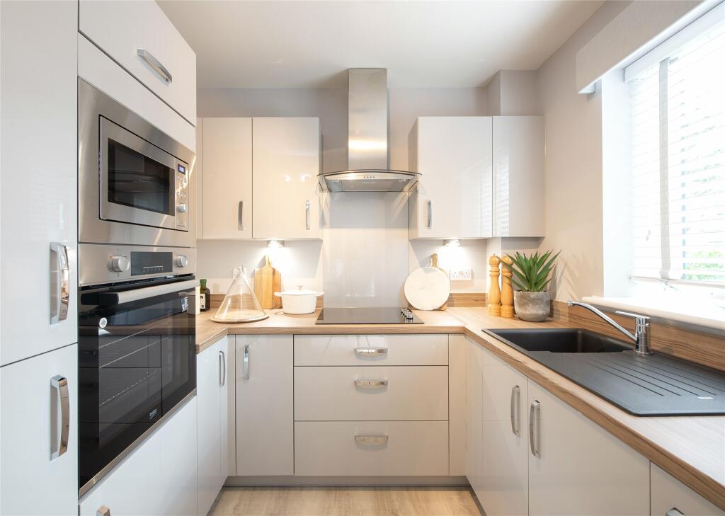 Additional image 6 of Woodcote Valley Road, Purley, CR8