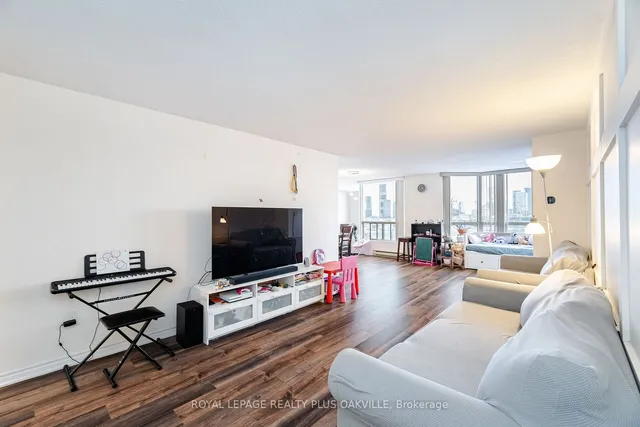 Additional image 11 of 4470 Tucana Crt Unit 910