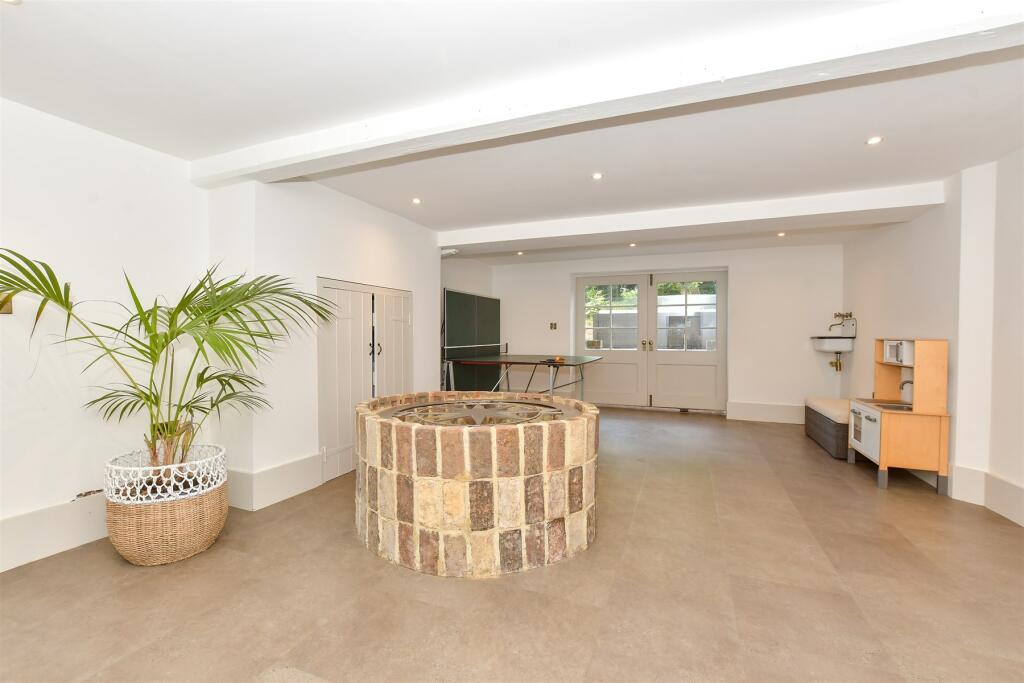 Additional image 11 of The Street, Woodnesborough, Sandwich, Kent