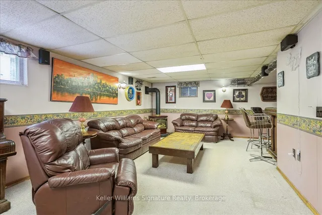 Additional image 17 of 3302 Victory Cres