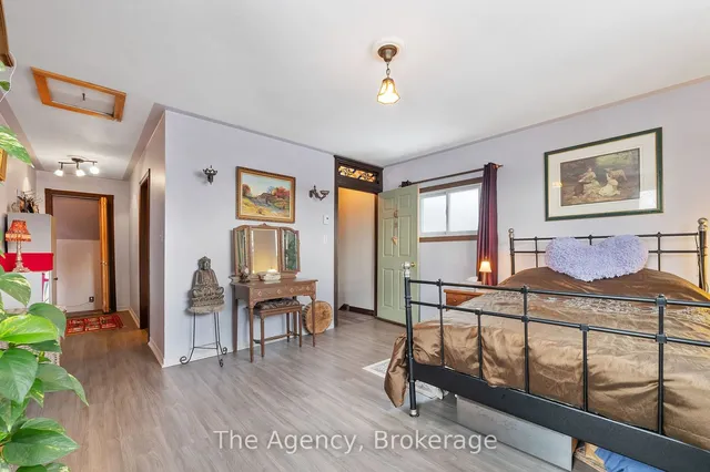 Additional image 22 of 35 Jones St