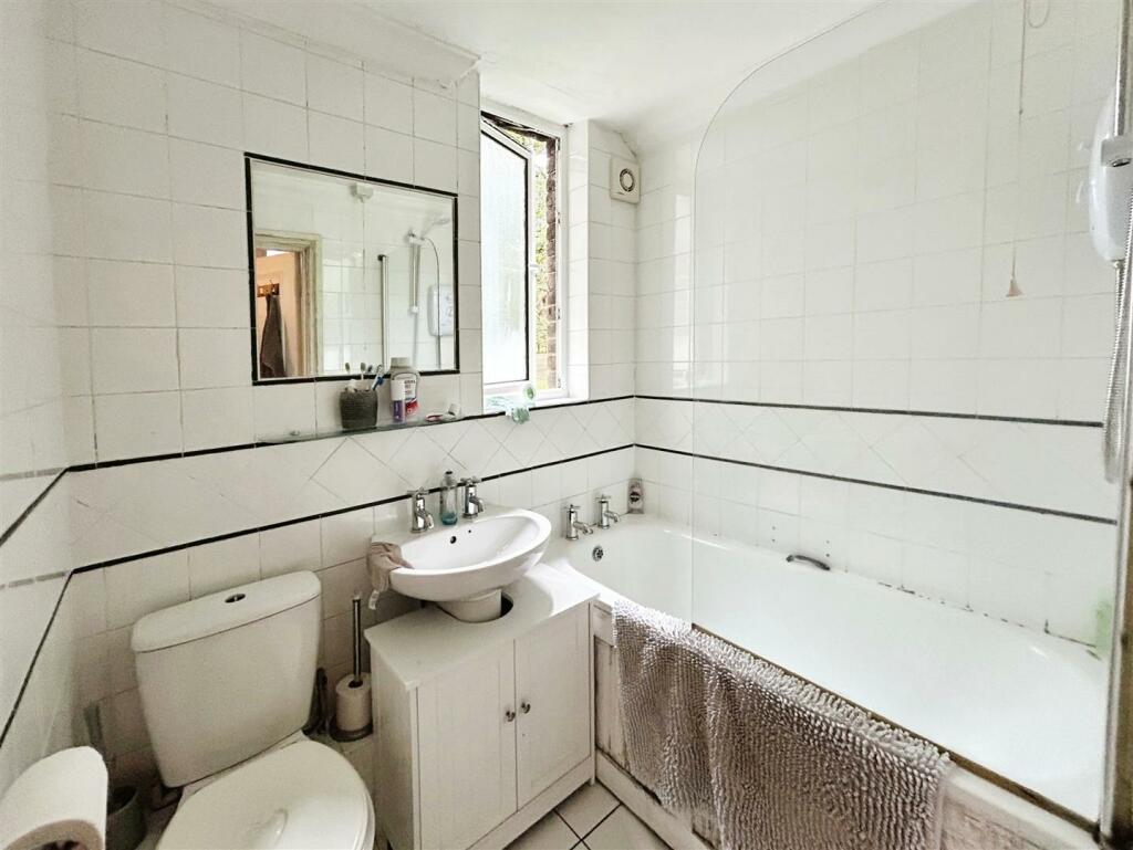 Additional image 8 of Sandwich Road, Nonington, Dover