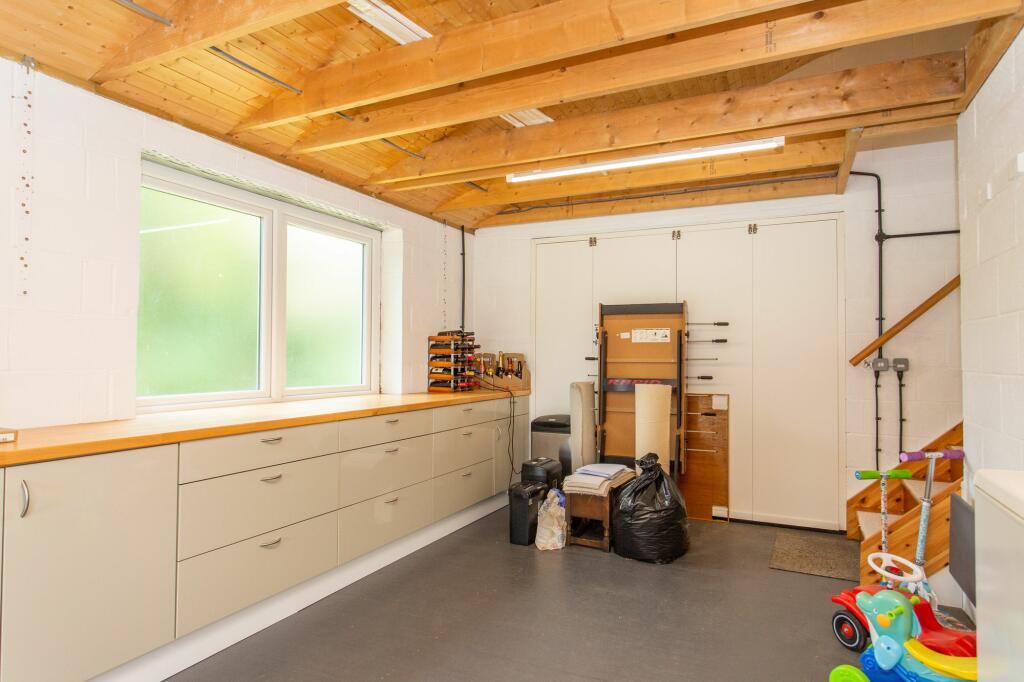 Additional image 18 of Shooters Hill, Eythorne, CT15