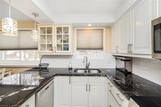 Additional image 11 of 647 Tomahawk Cres