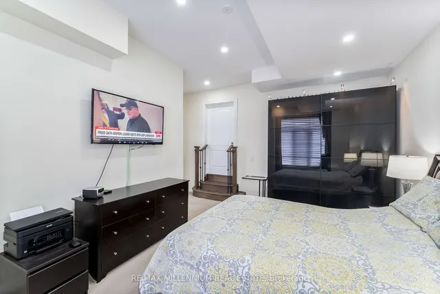 Additional image 29 of 542 Stream Cres