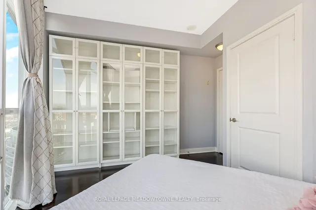 Additional image 25 of 80 Absolute Ave Unit 3102