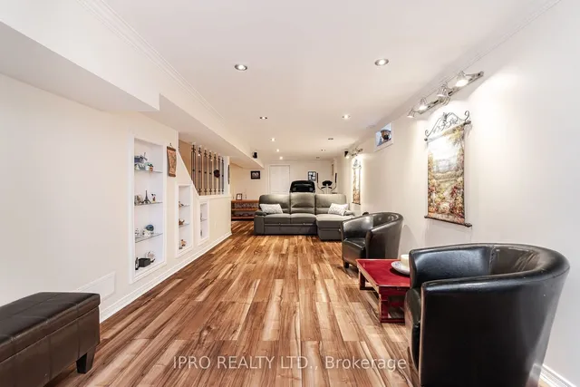 Additional image 30 of 1615 Sir Monty's Dr