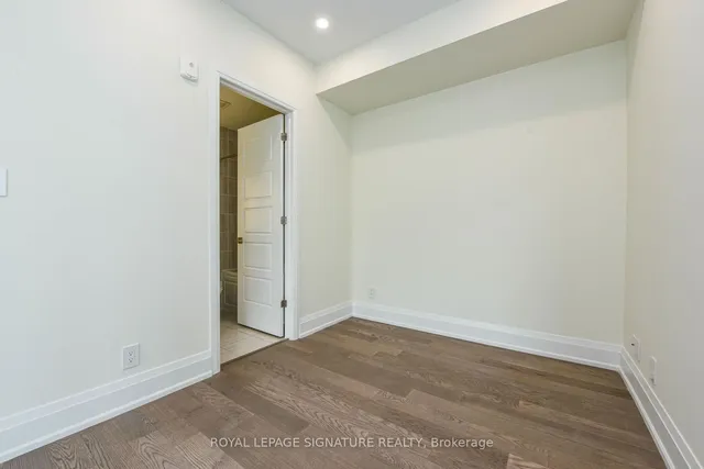 Additional image 31 of 3028 Creekshore Common Unit 211