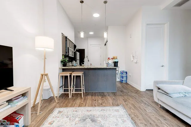 Additional image 15 of 112 King St Unit 203