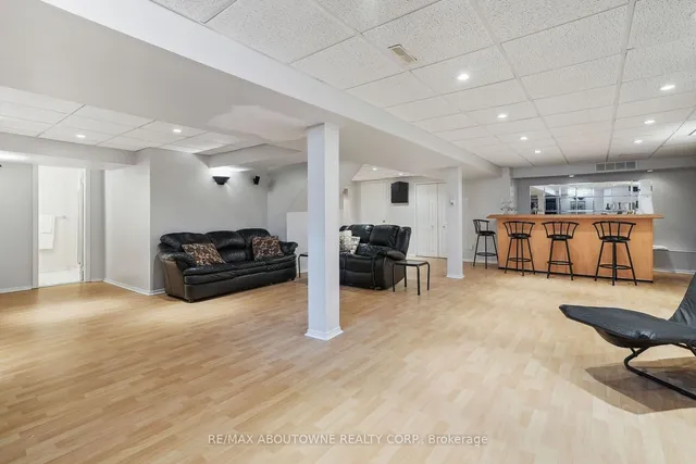 Additional image 26 of 1008 Glenbrook Ave