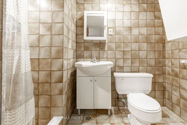 Additional image 26 of 3468 Galena Cres