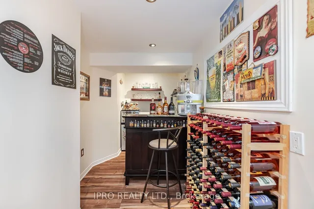 Additional image 32 of 1615 Sir Monty's Dr