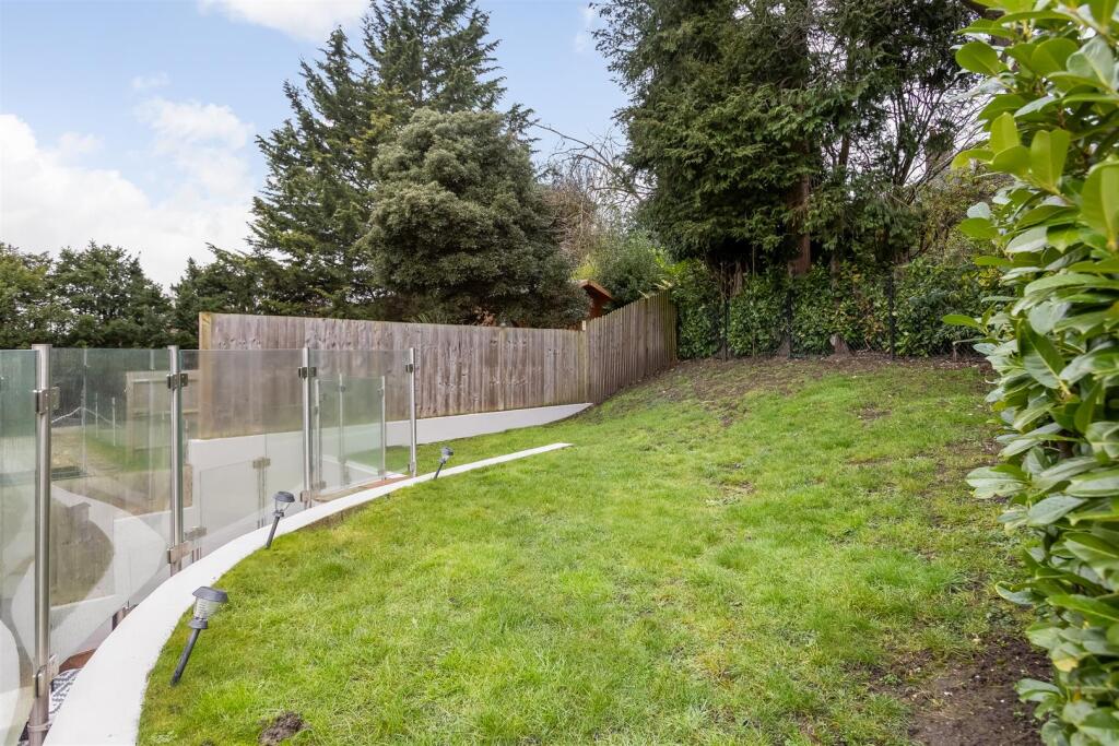 Additional image 21 of Pampisford Road, Purley