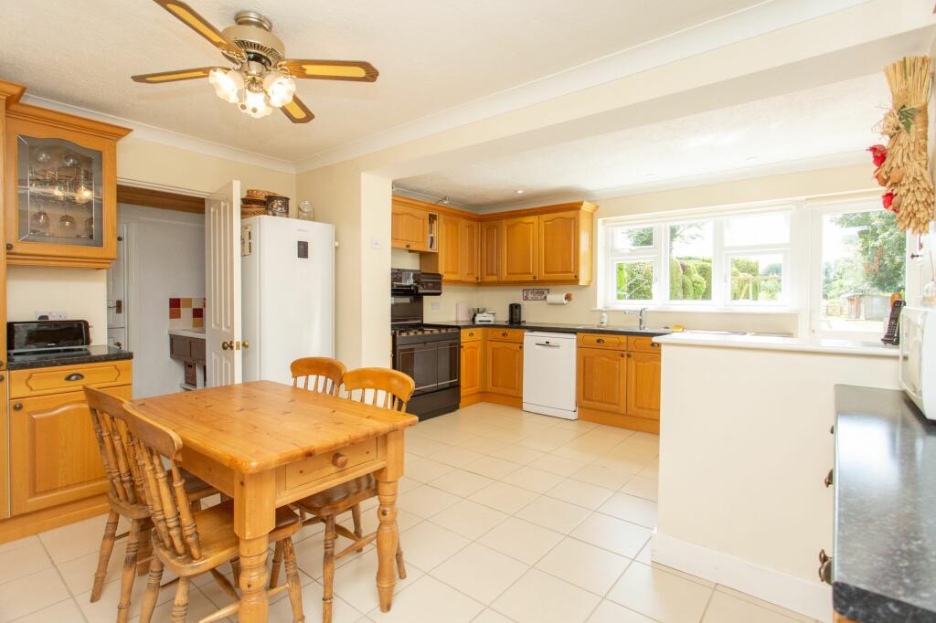 Additional image 27 of Shooters Hill, Eythorne, CT15