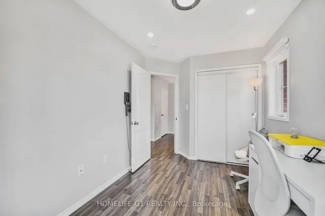 Additional image 35 of 2500 Post Rd Unit 30