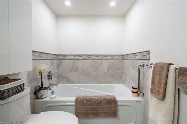 Additional image 28 of 442 Maple Ave Unit 604