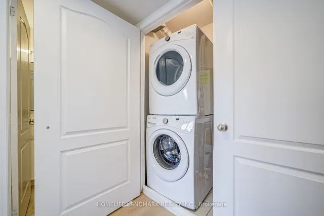 Additional image 23 of 2488 Post Rd Unit 2