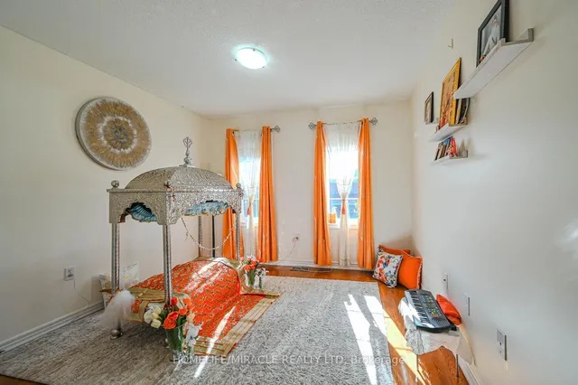 Additional image 30 of 57 Moldovan Dr