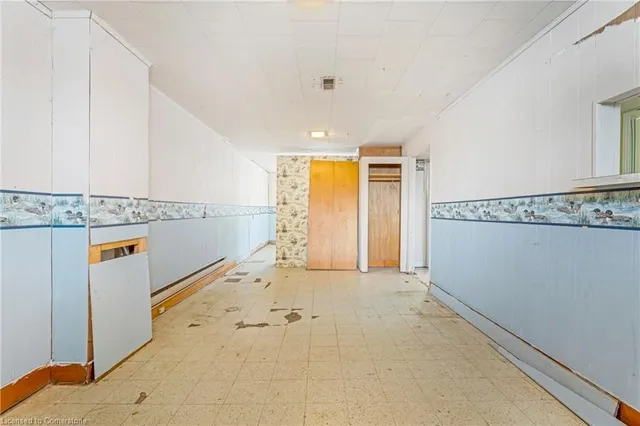 Additional image 27 of 59 Mountain Ave