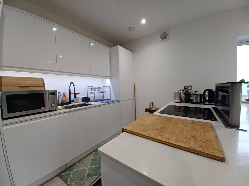 Additional image 7 of Brighton Road, Purley, CR8