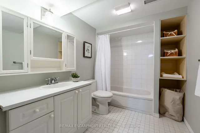 Additional image 37 of 2 Fenwick Pl