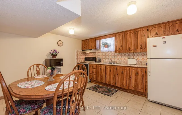 Additional image 26 of 19 Village Dr