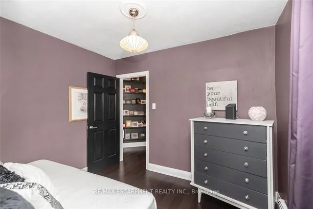 Additional image 22 of 865 Queensdale Ave