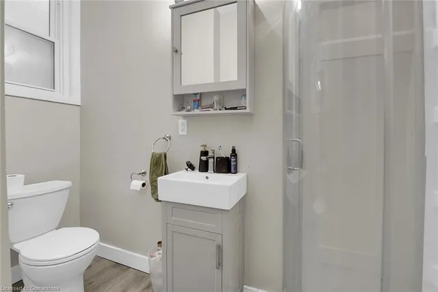 Additional image 13 of 76 Wellington St N/S St