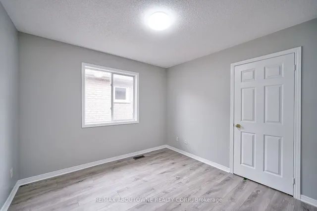 Additional image 24 of 556 Delphine Dr